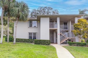 32 Lake Vista Trail 207, Port St Lucie, FL 34952 Sold 02/13/24