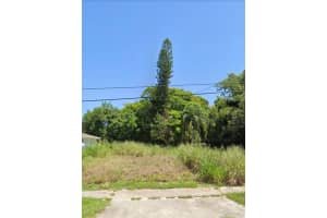 000 19th Street, Fort Pierce, FL 34950 - MLS#R10935853