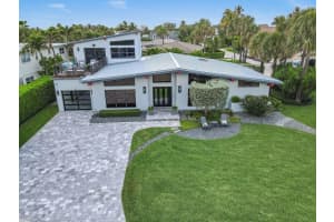 25 Ocean Drive, Jupiter Inlet Colony, FL 33469 Sold 04/29/24