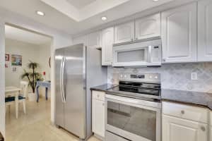 806 SE 7th Street Street 104, Deerfield Beach, FL 33441 Sold 03/18/24