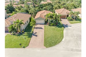 5603 40th Avenue, Vero Beach, FL 32967 Sold 01/31/24