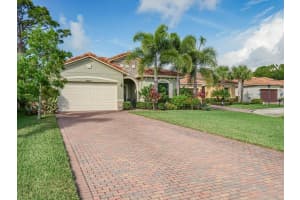 5603 40th Avenue, Vero Beach, FL 32967 Sold 01/31/24