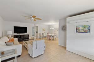 1010 E Circle Terrace B, Delray Beach, FL 33445 Sold 12/21/23