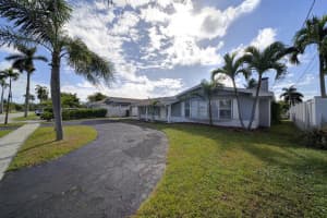 1448 NE 57th Place, Fort Lauderdale, FL 33334 Sold 01/04/24