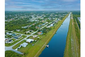 385 SW Kestor Drive, Port St Lucie, FL 34953 Sold 12/02/24