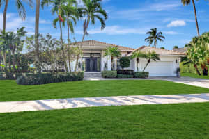6710 Newport Lake Circle, Boca Raton, FL 33496 Sold 01/16/24