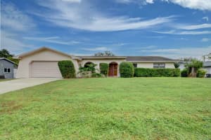 3250 Pebble Beach Drive, Lake Worth, FL 33467 Sold 12/15/23