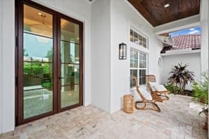 160 Beacon Lane, Jupiter Inlet Colony, FL 33469 Sold 12/19/23