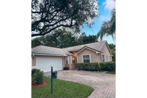 5385 Grande Palm Circle, Delray Beach, FL 33484 Sold 12/14/23