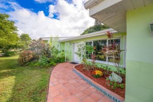 1356 NW Pine Lake Drive, Stuart, FL 34994 Sold 03/25/24