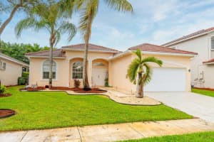 2585 SE 4th Place, Homestead, FL 33033 Sold 03/29/24