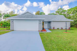 7090 SE Lillian Court, Stuart, FL 34997 Sold 12/14/23