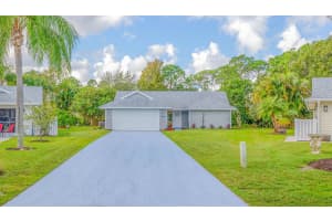 7090 SE Lillian Court, Stuart, FL 34997 Sold 12/14/23