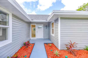 7090 SE Lillian Court, Stuart, FL 34997 Sold 12/14/23