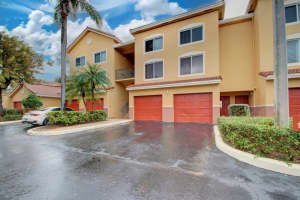 900 Scotia Dr APT 303, Hypoluxo, FL 33462, Sold 01/04/24