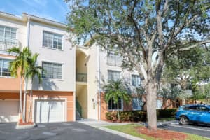3310 Myrtlewood Circle E, Palm Beach Gardens, FL 33418 Sold 12/29/23