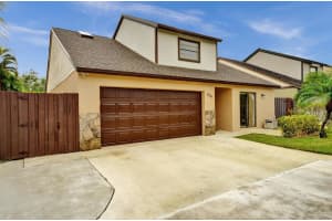 104 Beaumont Lane, Palm Beach Gardens, FL 33410 Sold 09/09/24