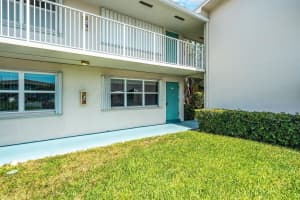 580 W Horizons W 108, Boynton Beach, FL 33435 Sold 02/29/24