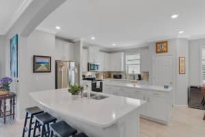 5526 1st Square, Vero Beach, FL 32968 Sold 01/24/24