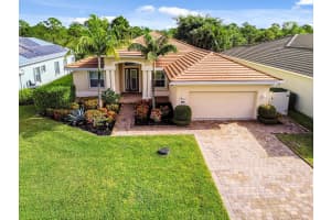 437 NW Sunflower Place, Jensen Beach, FL 34957 Sold 01/08/24