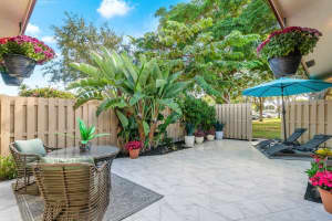 952 NW 29th Avenue D, Delray Beach, FL 33445 Sold 04/18/24