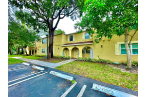 10711 La Placida Drive 5, Coral Springs, FL 33065 Sold 01/30/24