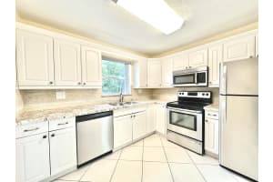 10711 La Placida Drive 5, Coral Springs, FL 33065 Sold 01/30/24