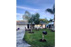 4463 SE Chesapeake Bay Drive, Stuart, FL 34997 Sold 01/05/24