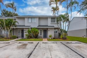 3401 Poolside Drive, Greenacres, FL 33463 Sold 12/28/23