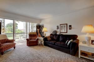 500 Davis Road 32, Palm Springs, FL 33461 Sold 12/28/23