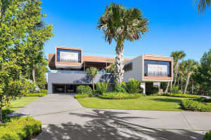 1005 NE Doubloon Drive, Stuart, FL 34996 Sold 03/18/24