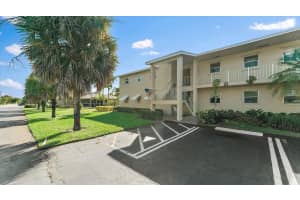 306 Circle Drive S 104, Boynton Beach, FL 33435 Sold 01/22/24