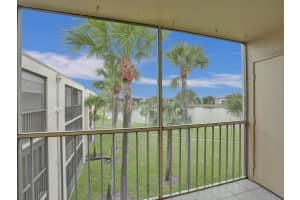 5370 Las Verdes Circle 310, Delray Beach, FL 33484 Sold 02/28/24