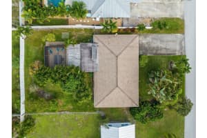 6463 SE Lockerby Place, Hobe Sound, FL 33455 Sold 02/22/24