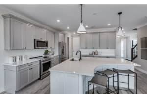 2347 Rollingwood Court 17-33, Oakland Park, FL 33309 Sold 03/18/24