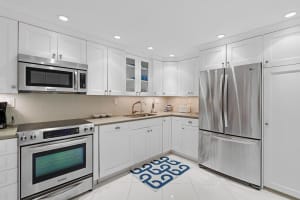 2784 S Ocean Boulevard 402e, Palm Beach, FL 33480 Sold 02/13/24