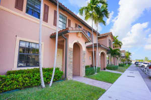 8884 W 35th Way, Hialeah, FL 33018 Sold 03/19/24