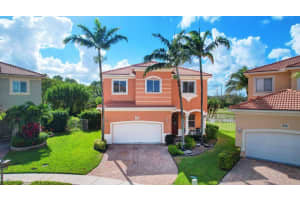 559 Gazetta Way Way, West Palm Beach, FL 33413 Sold 07/12/24