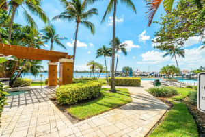 131 Yacht Club Way 109, Hypoluxo, FL 33462 Sold 01/29/24