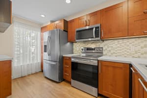 8046 Sanibel Drive, Tamarac, FL 33321 Sold 05/20/24