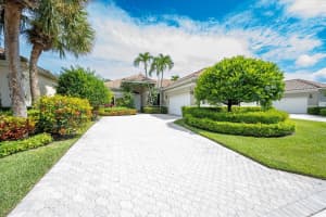 10096 Dover Carriage Lane, Lake Worth, FL 33449 Sold 02/05/24