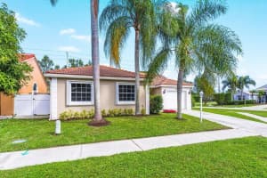 18750 Caspian Circle, Boca Raton, FL 33496 Sold 04/02/24