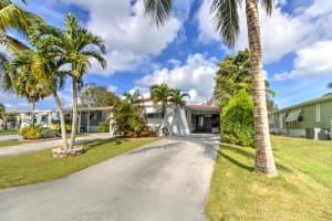 241 SE Paradise Place, Stuart, FL 34997 Sold 08/16/24