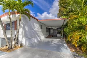 241 SE Paradise Place, Stuart, FL 34997 Sold 08/16/24