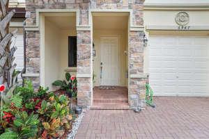 6947 Broadland Way, Coconut Creek, FL 33073 Sold 04/30/24