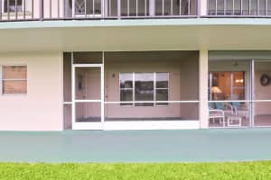 808 SE 7th Street 102, Deerfield Beach, FL 33441 Sold 01/08/24