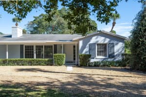 1602 E Camino Del Rio, Vero Beach, FL 32963 Sold 02/27/24