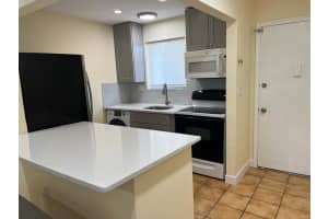 6120 Forest Hill Boulevard 105, West Palm Beach, FL 33415 Sold 12/29/23