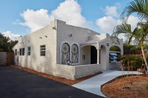 214 NE 9th Street, Delray Beach, FL 33444 Sold 04/04/24