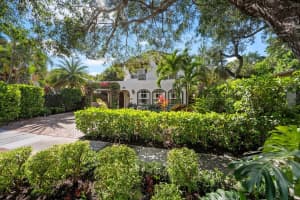 738 Biscayne Drive, West Palm Beach, FL 33401 Sold 01/16/24